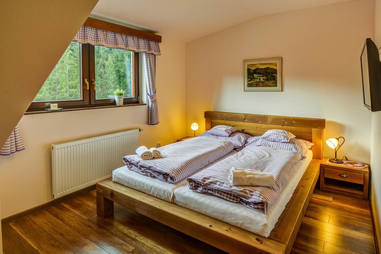 Wellness Hotel Ondrasuv Dvur Bila  Buitenkant foto
